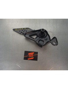 Platine avant gauche repose pied HONDA CBF 125 2009 - 2015