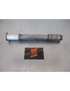 Axe de roue avant SUZUKI GSXR 600 1997 - 1999
