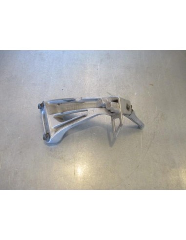 Platine repose pied passager arrière gauche SUZUKI SV 650 1998 - 2003