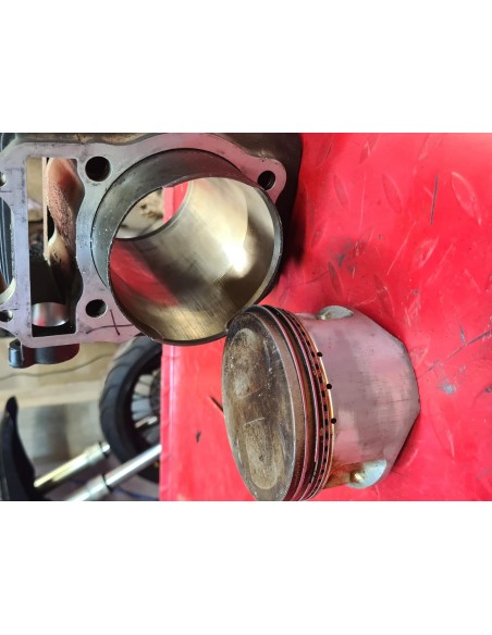 Cylindre + Piston SUZUKI DR 600 1985  -  1989
