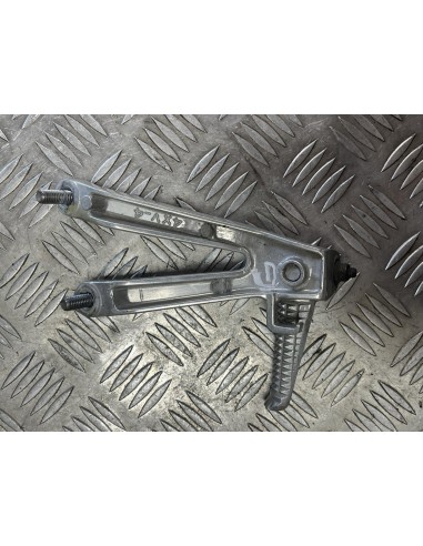 Platine repose pied passager arrière gauche YAMAHA R1 1998 - 2001