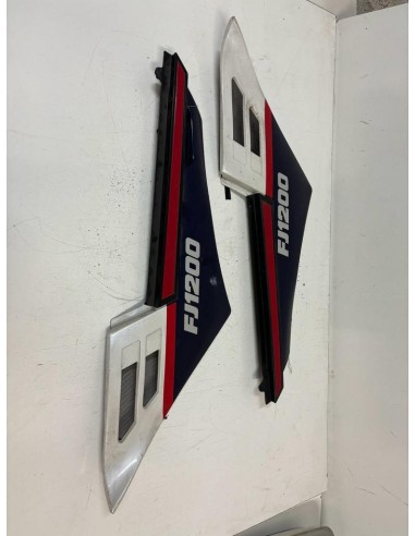 Carénage sous selle gauche et droit YAMAHA FJ 1200 1986 - 1987