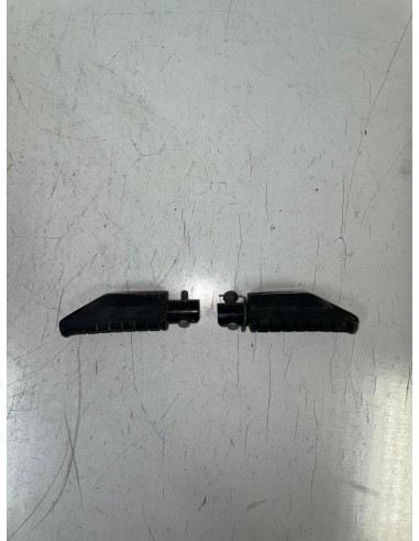 Repose pied passager gauche et droit HONDA CBR 125 2011  -  2018