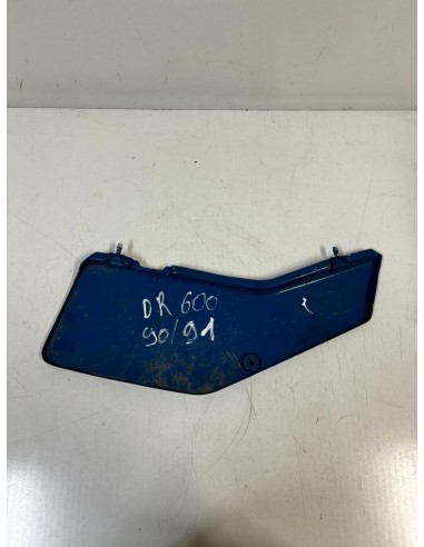 Carénage sous selle arrière gauche SUZUKI DR 600 1985  -  1988