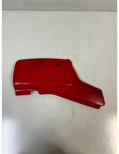 Carénage sous selle gauche  ROUGE HONDA XL 600 1983  -  1987