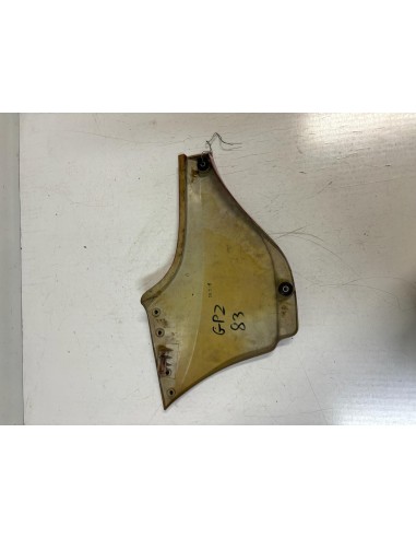 Carénage sous selle droit KAWASAKI GPZ 750 1982 - 1983