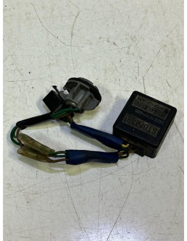 Relais feu arrière HONDA VFR 750 1983 - 1985