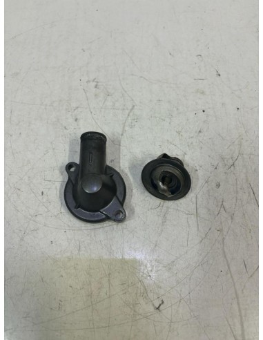 Carter pompe à eau avec thermostat YAMAHA MT03 2006 - 2014