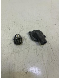 Carter pompe à eau avec thermostat YAMAHA MT03 2006 - 2014 2