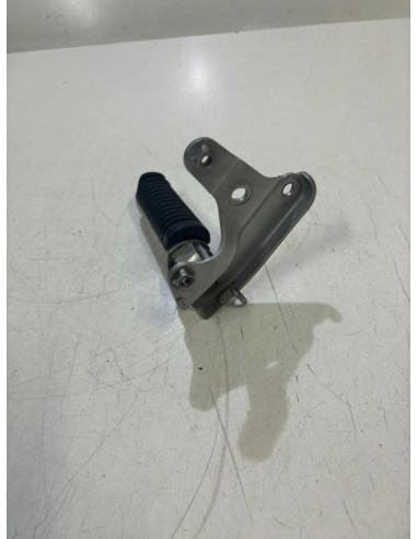 Platine repose pied passager arrière droite YAMAHA TMAX 500 2004 - 2007