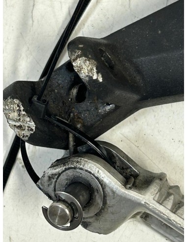 Platine avant droite repose pied TRIUMPH STREET TRIPLE 675 2008 - 2012