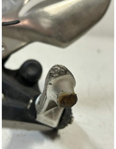 Platine gauche repose pied TRIUMPH STREET TRIPLE 675 2013 - 2016