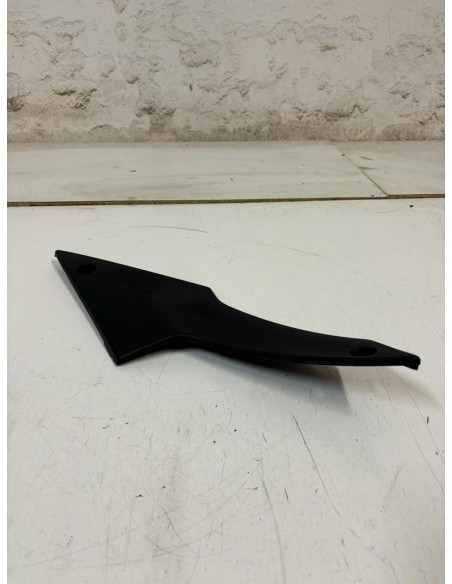 Flanc de carénage droit sous selle TRIUMPH SPEED TRIPLE 955 1999 - 2004