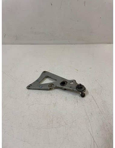 Platine avant droite repose pied SUZUKI RG GAMMA 125 1985 - 1991