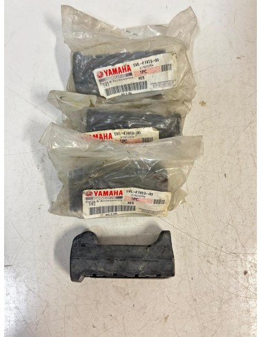 Caoutchouc de repose pied conducteur YAMAHA YBR 125 2010  -  2017