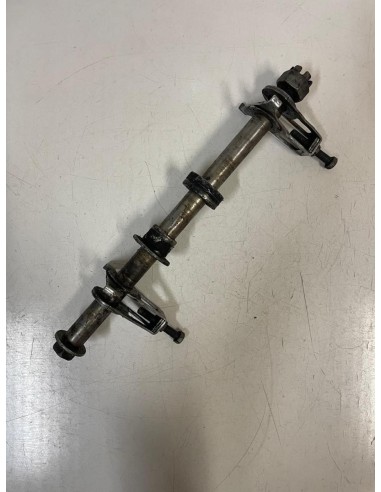 Axe de roue arrière KAWASAKI GPX 750 1987  -  1989