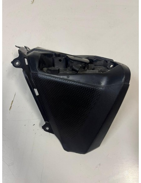 Carénage gauche de tablier avec allume cigare YAMAHA TMAX 530 2012  -  2016