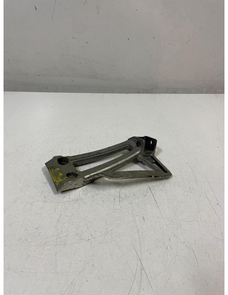 Platine repose pied passager arrière droite YAMAHA XT 600 1987 - 1989