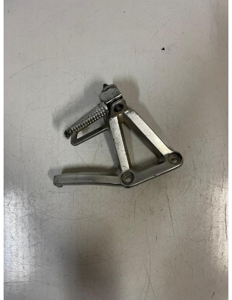 Platine repose pied passager arrière gauche YAMAHA FAZER 600 1998 - 2003