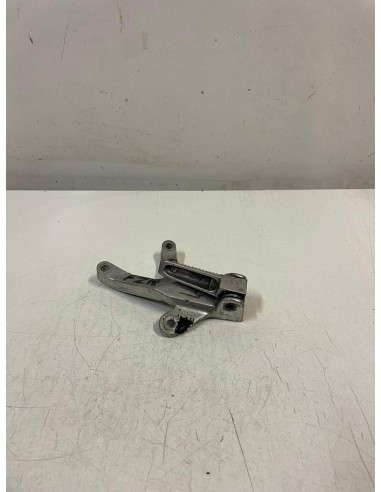 Platine repose pied passager arrière droite YAMAHA FZR 600 1988 - 1995