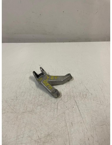 Platine repose pied passager arrière gauche YAMAHA YZF 750 1993 - 1998