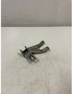 Platine repose pied passager arrière droite YAMAHA FZ 750 1985 - 1991 2