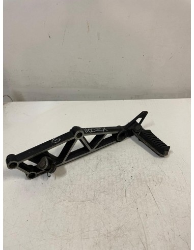 Platine avant gauche repose pied KAWASAKI GPZ 1100 1983 - 1986