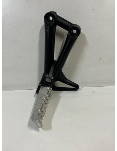 Platine repose pied passager arrière droite YAMAHA MT09 2013 - 2016