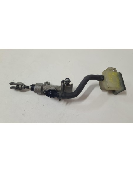 Maître cylindre de frein arrière SUZUKI GSXR 600 1997 - 1999