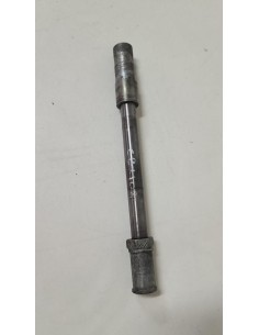 Axe de roue avant HONDA CBX 750 F 1984  -  1988