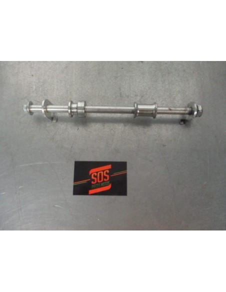 Axe de roue arrière HONDA CBF 125 2009  -  2015