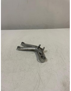 Platine repose pied passager arrière droite YAMAHA R6 1999 - 2002 2