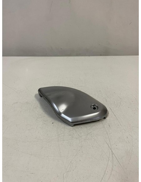 Ecope de boite à air gauche SUZUKI BANDIT 600 1995  -  1999