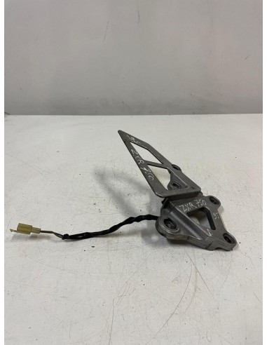 Platine avant droite repose pied conducteur KAWASAKI ZXR 750 1991  -  1992