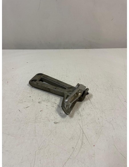 Platine repose pied passager arrière droite YAMAHA TDR 125 1993 - 2003