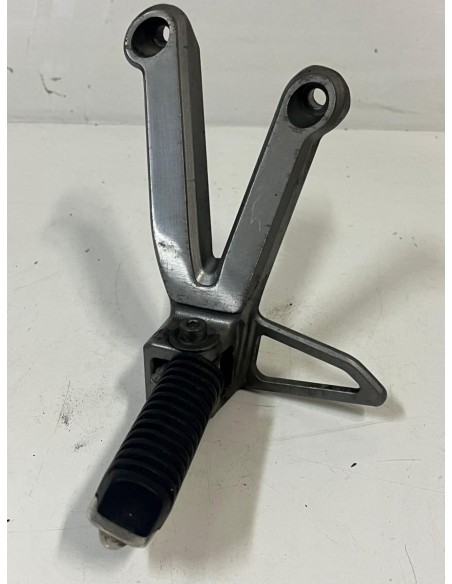 Platine repose pied passager arrière gauche SUZUKI BANDIT 1200 2001 - 2005