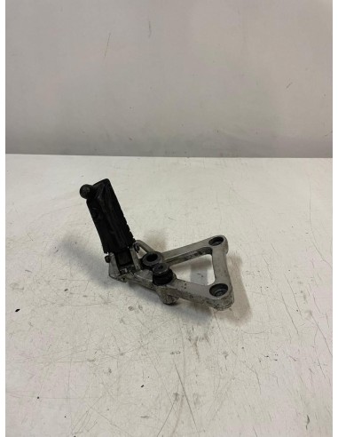 Platine avant droite repose pied conducteur HONDA NSR 125 1987 - 1988