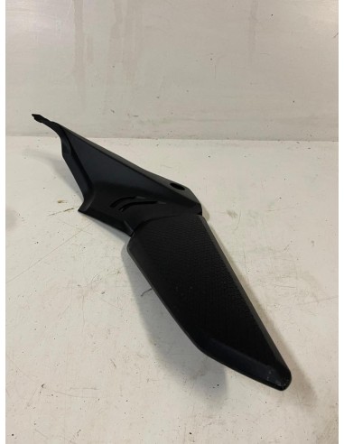 Flanc de carénage gauche sous selle HONDA CBR 650 2019  -  2022