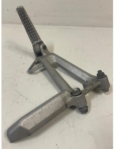 Platine repose pied passager arrière gauche HONDA CBR 600 F 1999 - 2000 2