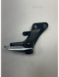 Platine repose pied passager arrière droite YAMAHA MT09 2021 - 2023