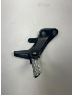 Platine repose pied passager arrière droite YAMAHA MT09 2021 - 2023 2