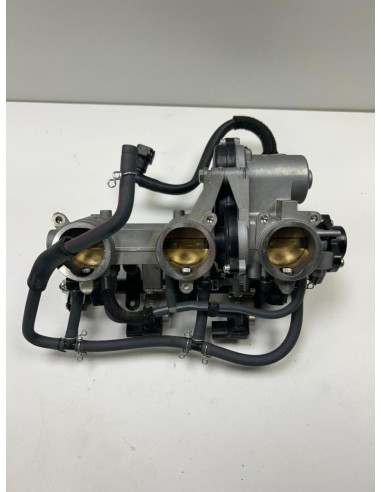 Rampe d'injection YAMAHA MT09 2021 - 2023