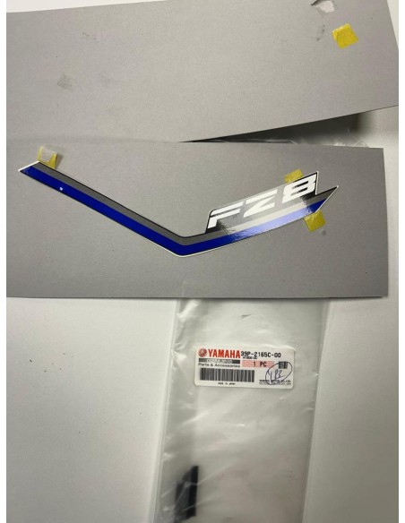 Kit déco de coque arrière origine YAMAHA FZ8 2011 - 2015