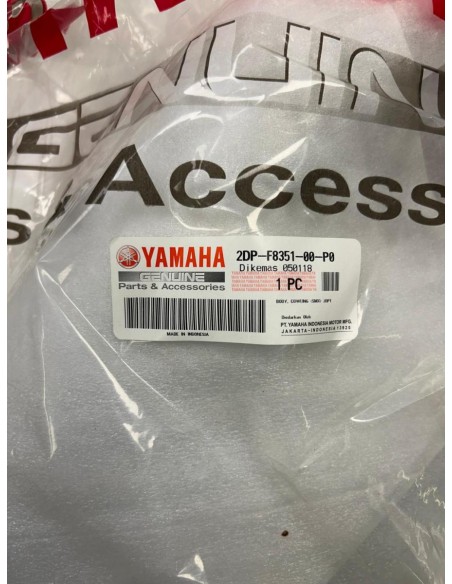 Flanc de carénage avant gauche YAMAHA NMAX 125 2015  -  2020