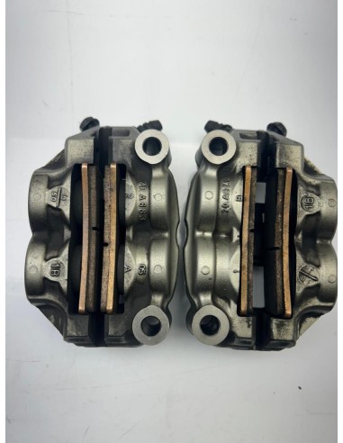 Étrier de frein avant Brembo 100mm TRIUMPH STREET TRIPLE 765 2017 - 2019