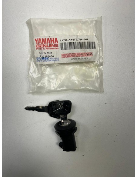 Serrure de trappe à essence neuve YAMAHA XMAX 125 2006  -  2013