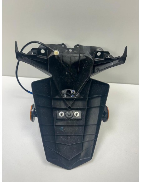 Support de plaque origine / garde boue arrière YAMAHA XMAX 125 2018  -  2021