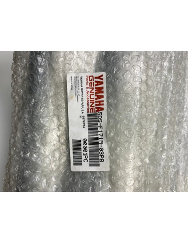 Bas de caisse gauche NEUF origine YAMAHA MAJESTY 125 1998  -  2002