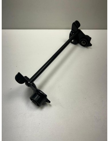 Support moteur NEUF YAMAHA AEROX 50 1999  -  2012