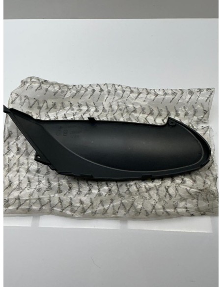 Flanc de carénage latéral gauche PIAGGIO FLY 50 2006  -  2011